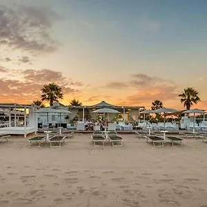 Sulla Spiaggia Al Poetto Apartamento